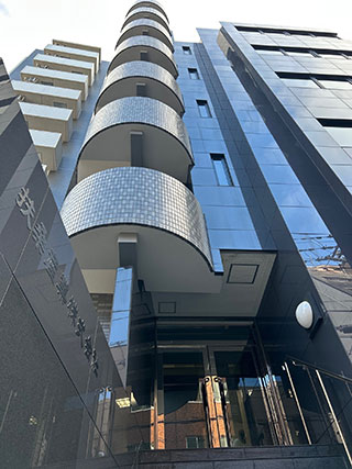 未来を創る溶材・産業機器の専門商社